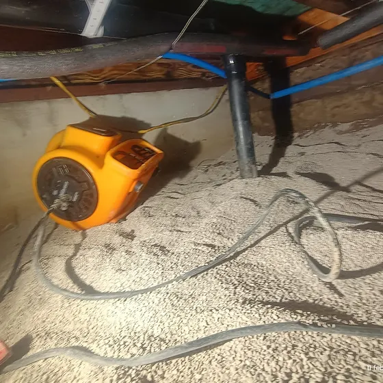 Air mover under a raised foundation, Branch not recorded
