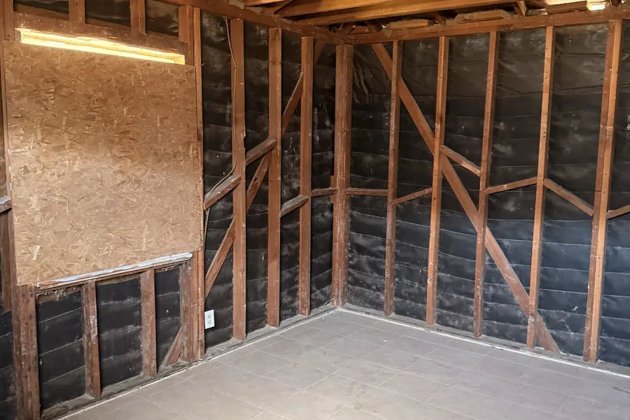 Structural board-up
